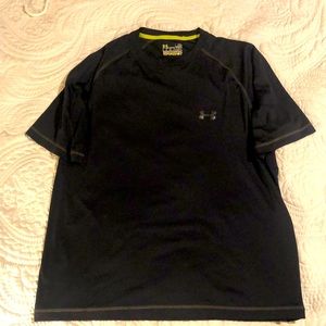 Under Armour Men’s Heat Gear Catalyst loose fit size large